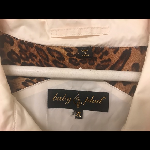 Coat - Picture 3 of 5